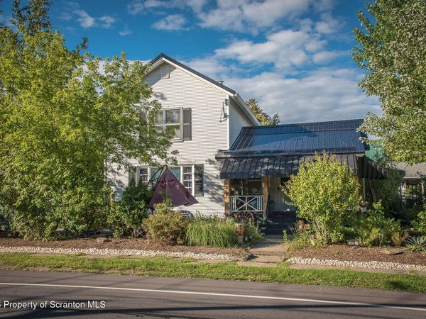 332 Rushbrook Street, Jermyn, PA 18433