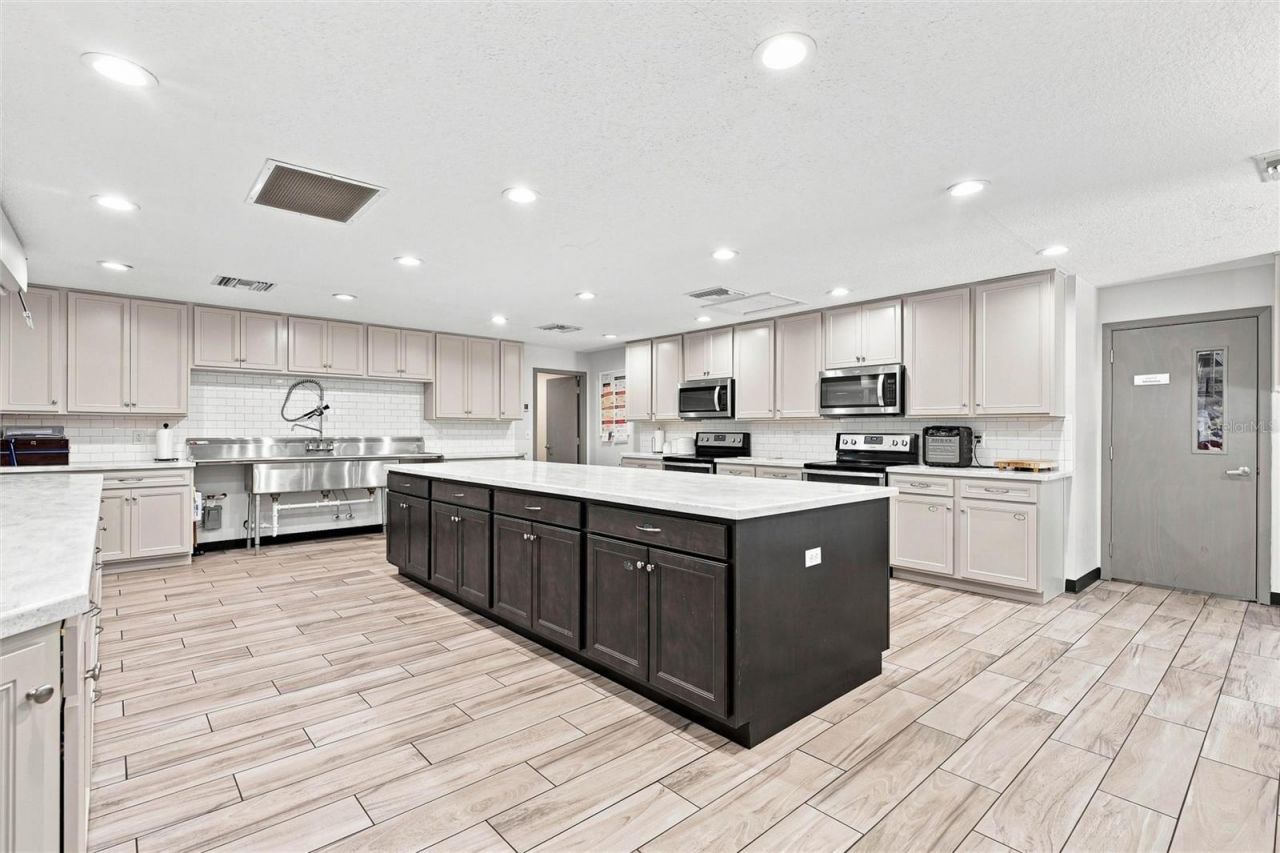 7602 Kenya Street, Jacksonville, FL 32208 Photo