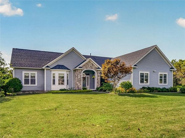 11 Thorn Apple Lane , Geneseo, NY 14454