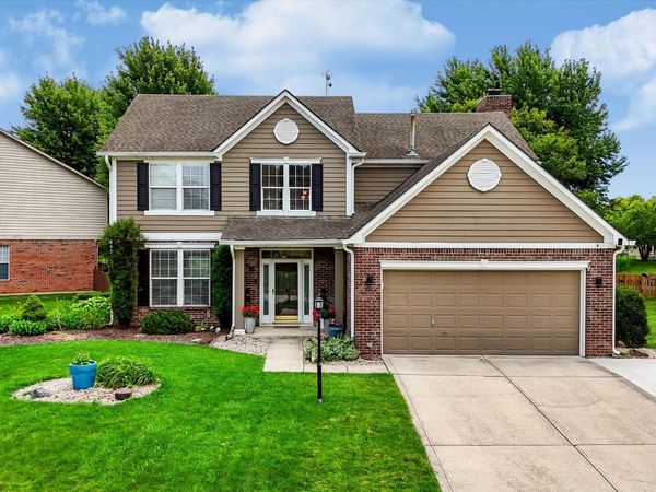 1049 Statesman Drive , Brownsburg, IN 46112