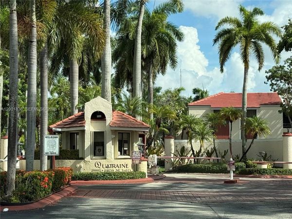 20110 NE 3rd Ct , Unit 2, Miami, FL 33179