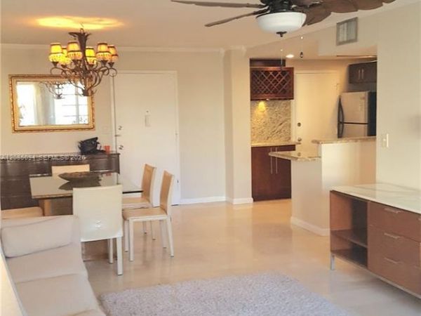 1913 S Ocean Dr, Unit 308, Hallandale Beach, FL 33009