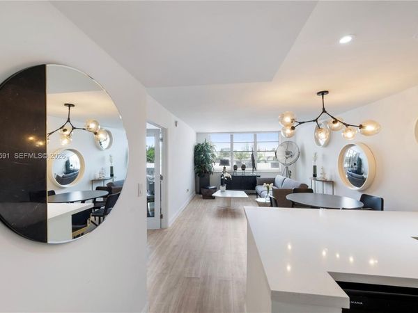 1020 Meridian Ave , Unit 302, Miami Beach, FL 33139
