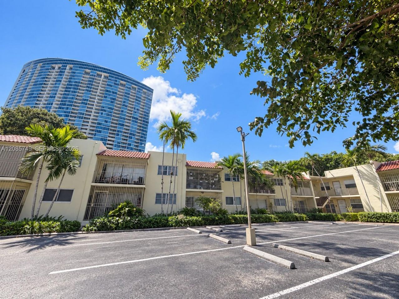 520 NE 38th St, Unit 11, Miami, FL 33137 Photo