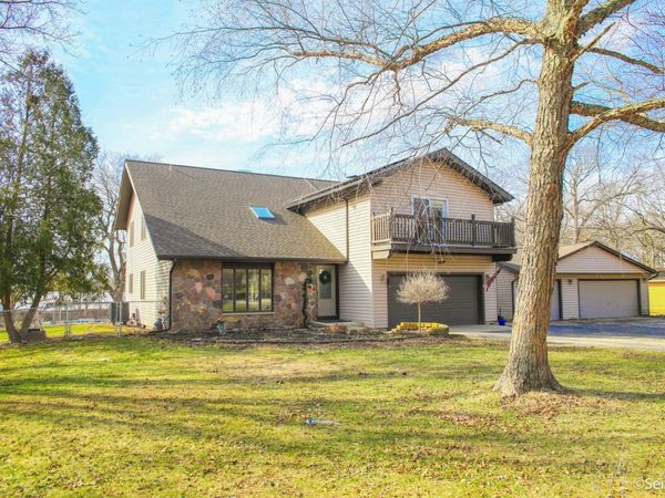 3203 Elizabeth Street , Marengo, IL 60152