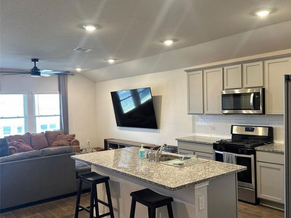 20004 Price Daniel DR, Manor, TX 78653