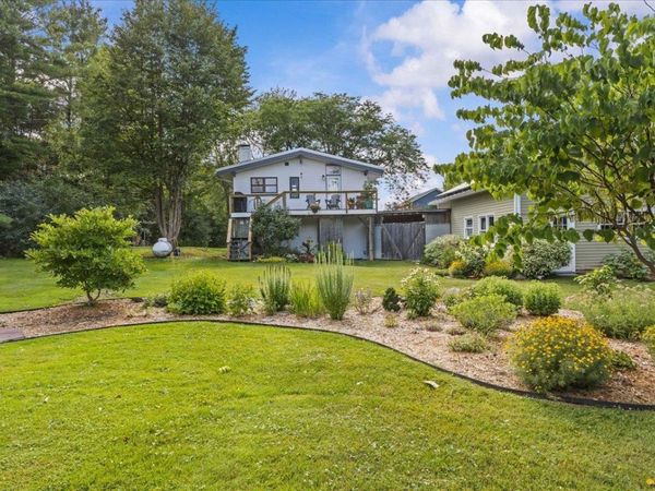 1412 Hinesburg Road, South Burlington, VT 05403