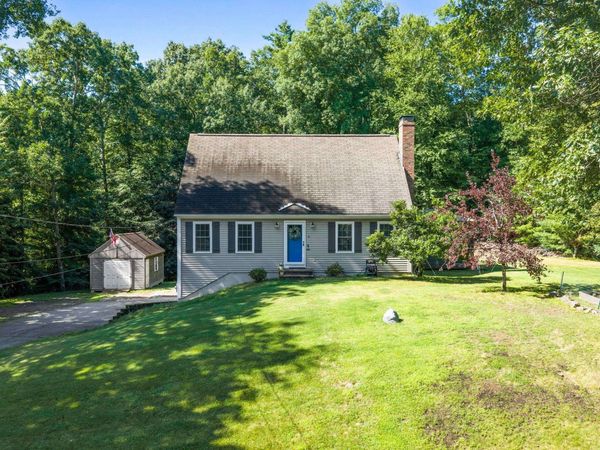 8 Kenwood Drive, Newton, NH 03858