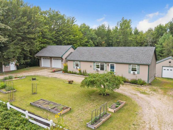 44 Juniper Ridge Road, Wakefield, NH 03872