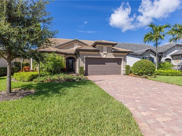 7700 Winding Cypress DR , NAPLES, FL 34114