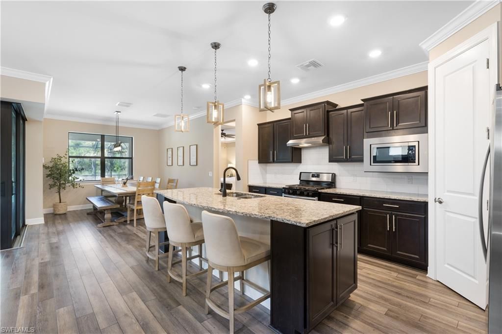 7700 Winding Cypress Dr, Naples, FL 34114 Photo