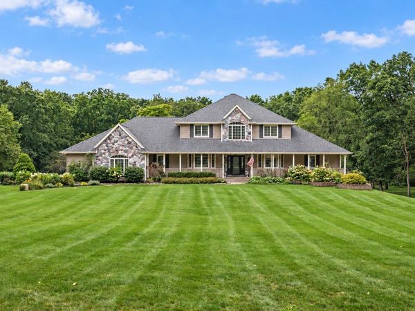 6900 Archway Drive NE, Rockford, MI 49341