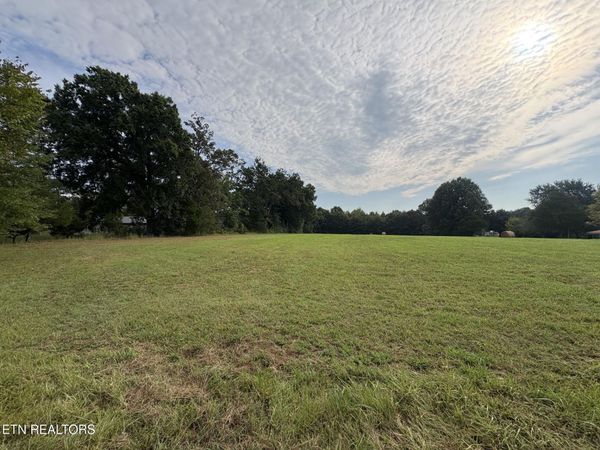 ----- Hwy 160 , Bybee, TN 37713