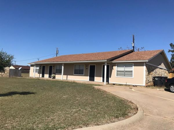 1410 Courtney Place, Unit A, Cleburne, TX 76033