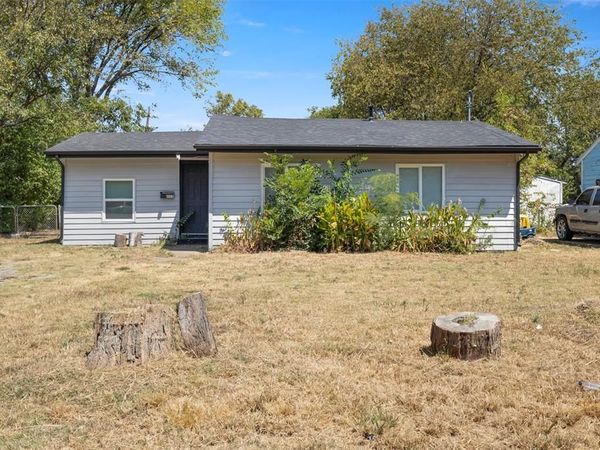 315 Rea Avenue , Lancaster, TX 75146