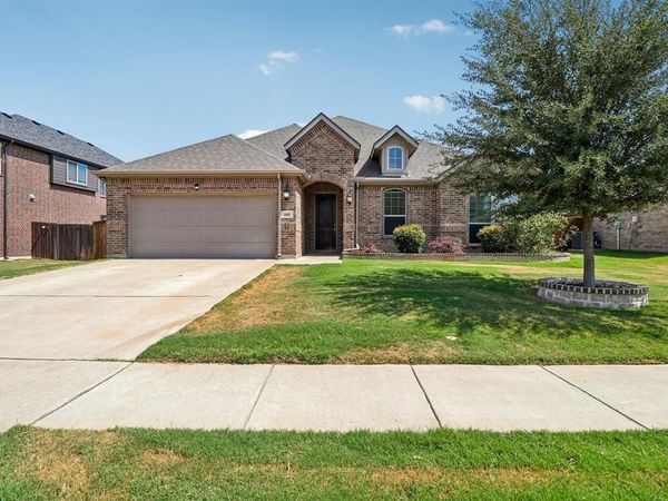 609 Richard Street, Crowley, TX 76036