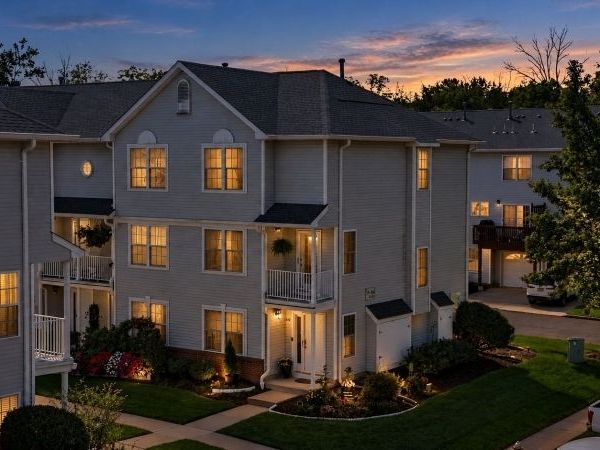 401 Tulsa Ct, Independence, NJ 07840