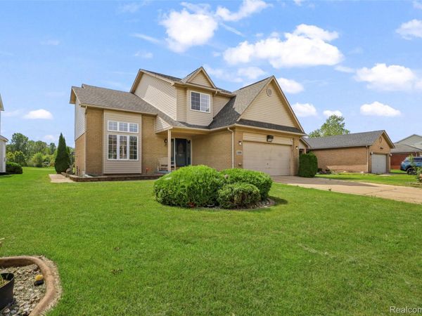33395 Sand Piper Drive, Romulus, Mi 48174