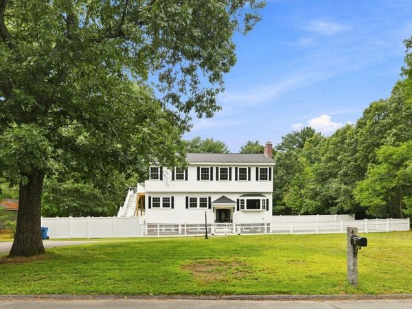 8 Victory Rd, Billerica, MA 01862