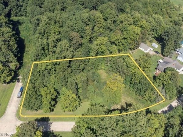 W Abbott Street, Wakeman, OH 44889