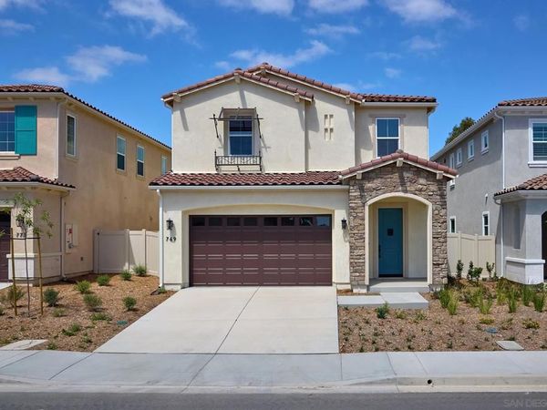 769 Michael Ct, Vista, CA 92081
