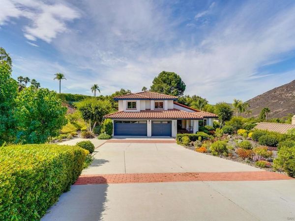 3302 Vista Rocosa, Escondido, CA 92029