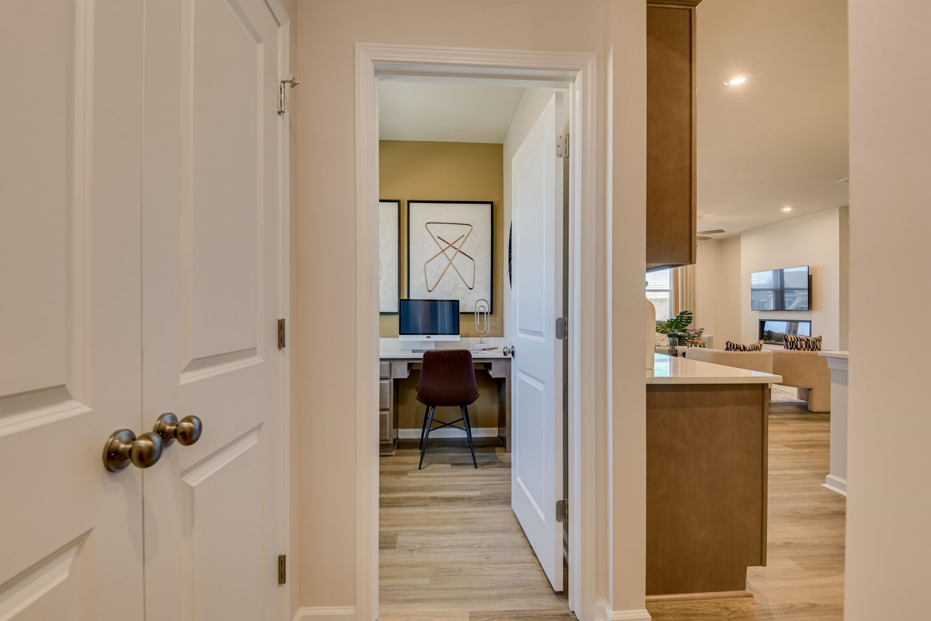 1119 Kings Town Way Photo 31