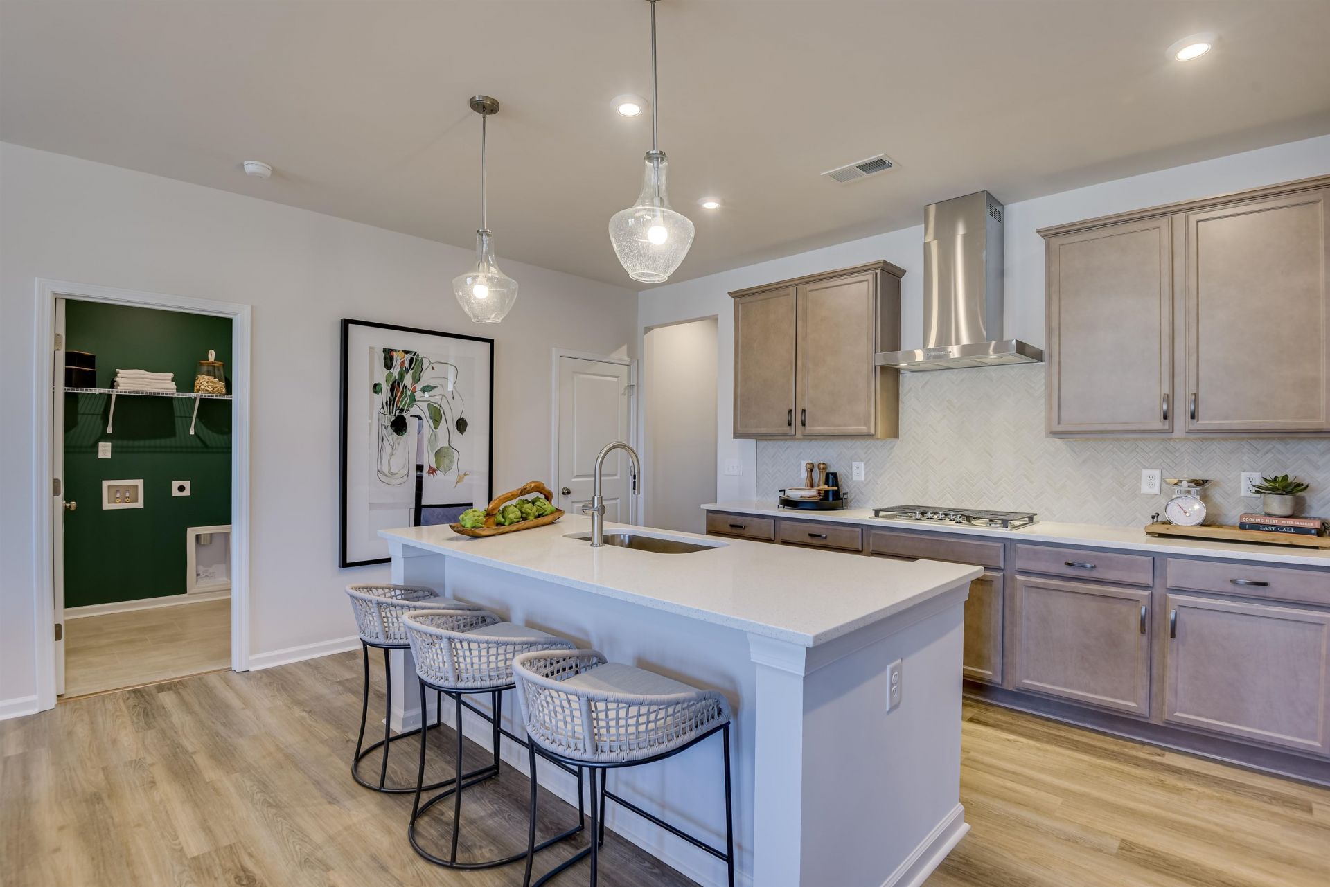 1119 Kings Town Way Photo 5