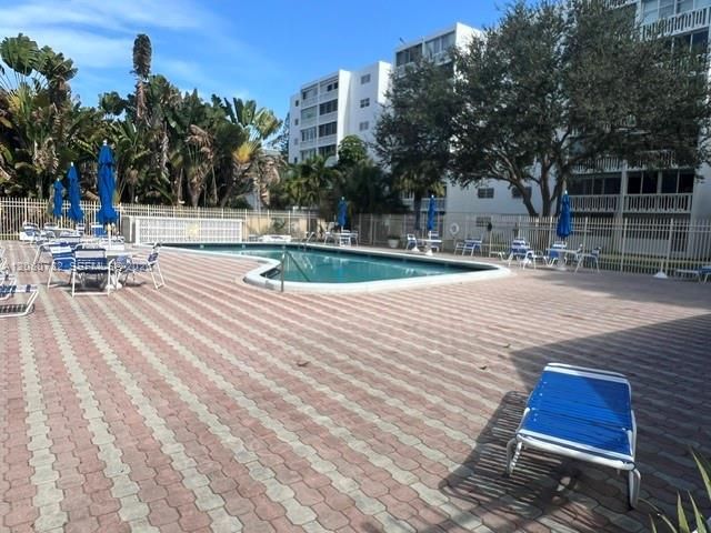 1000 NE 12th Ave, Unit 103, Hallandale Beach, FL 33009 Photo