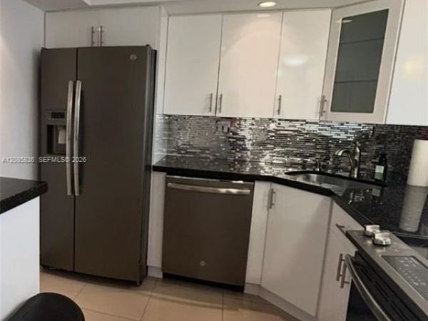 2001 Atlantic Shores Blvd , Unit 516, Hallandale Beach, FL 33009