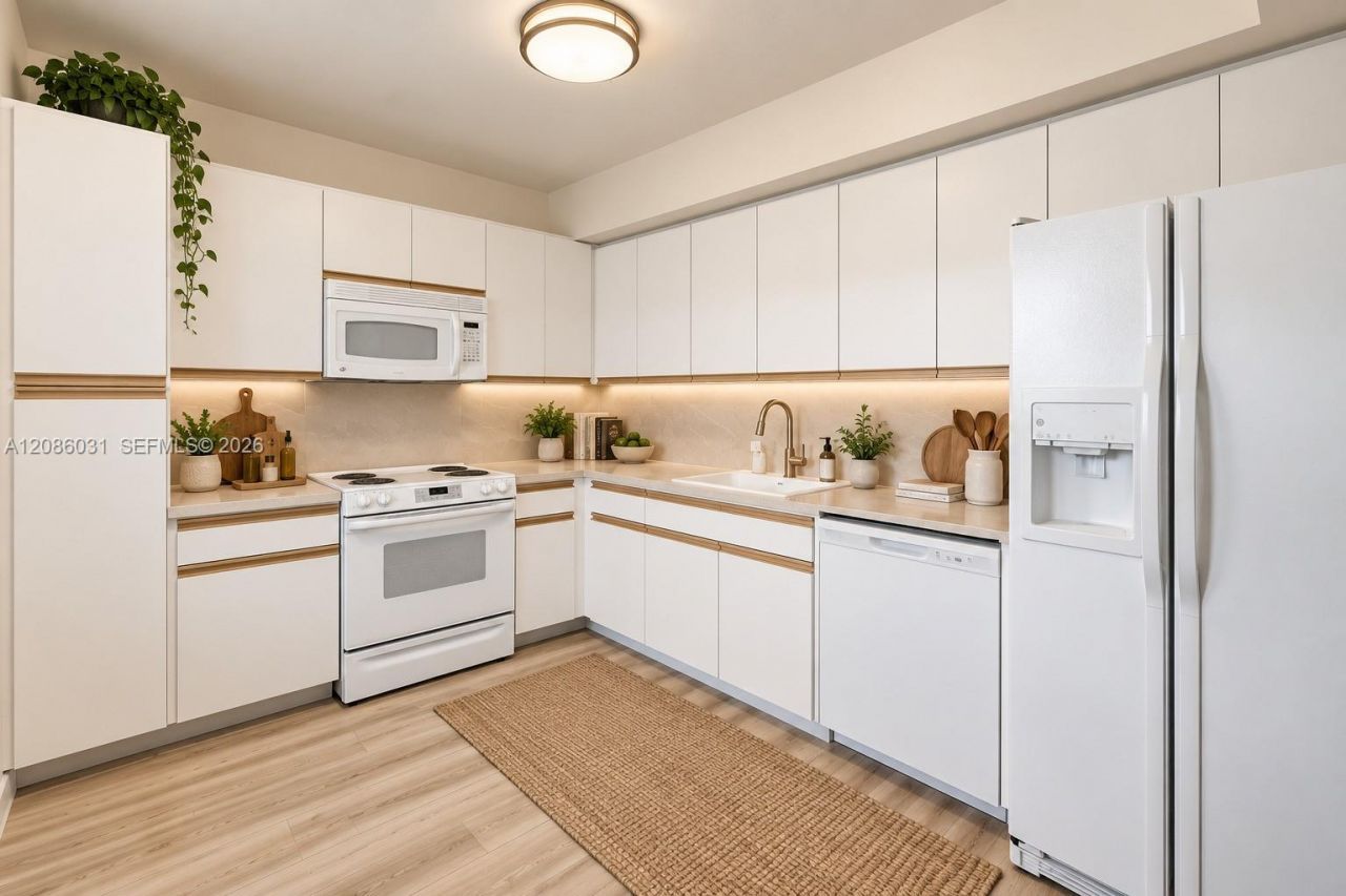 555 Oaks Ln, Unit 309, Pompano Beach, FL 33069 Photo
