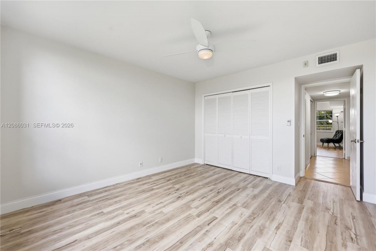 555 Oaks Ln, Unit 309, Pompano Beach, FL 33069 Photo