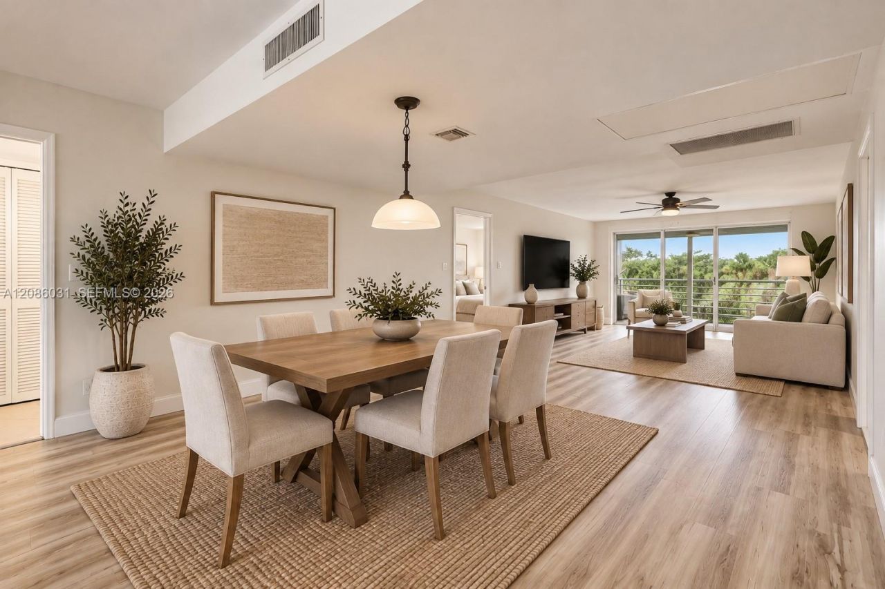 555 Oaks Ln, Unit 309, Pompano Beach, FL 33069 Photo
