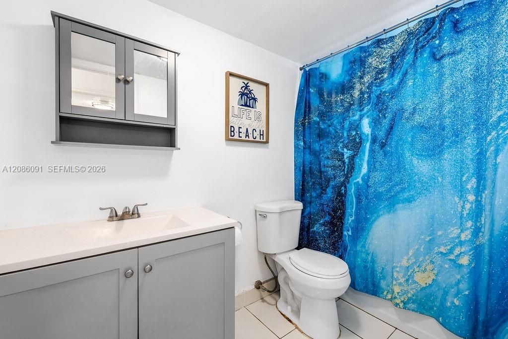 319 NE 14th Ave, Unit 106, Hallandale Beach, FL 33009 Photo