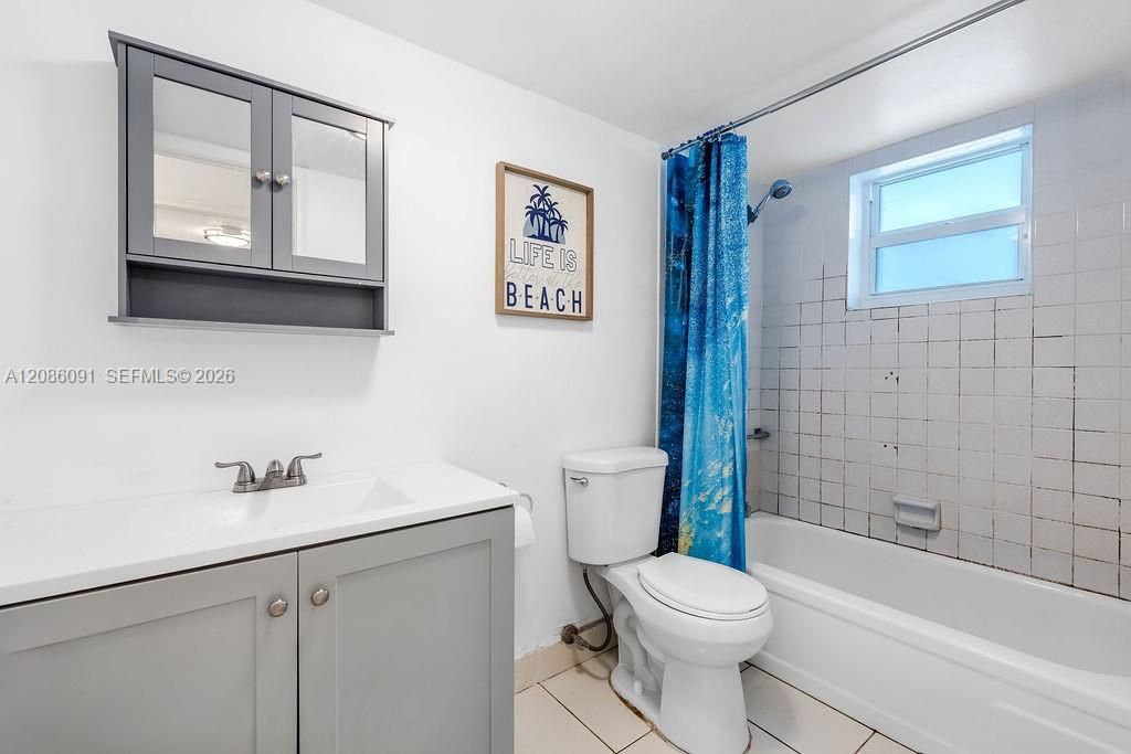319 NE 14th Ave, Unit 106, Hallandale Beach, FL 33009 Photo
