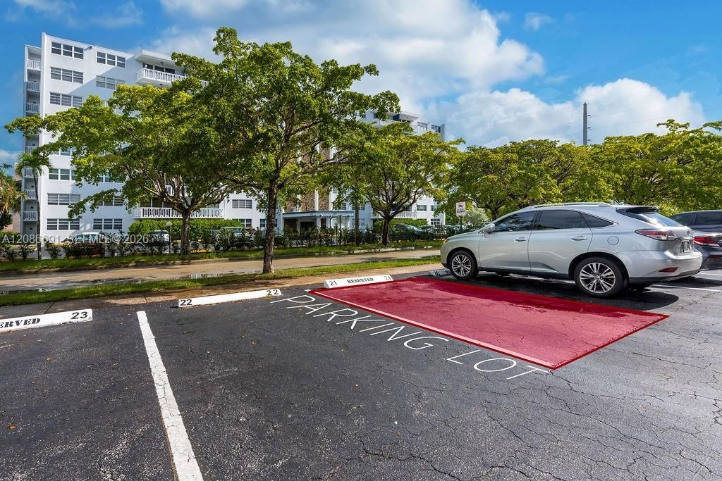319 NE 14th Ave, Unit 106, Hallandale Beach, FL 33009 Photo