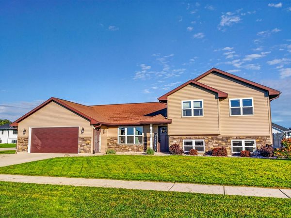 698 Prairie View Drive, Evansville, WI 53536