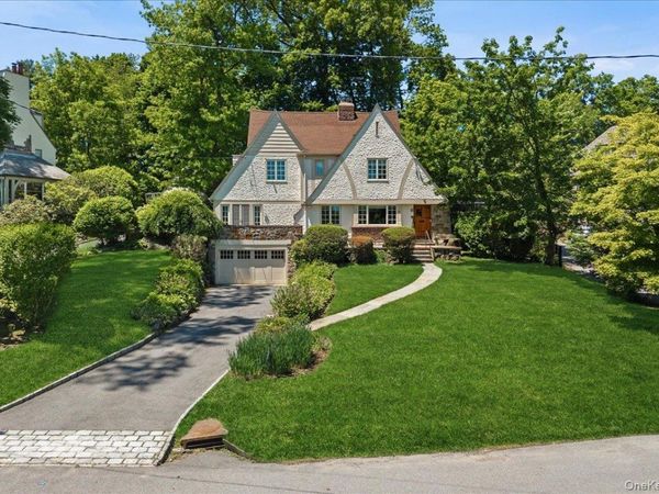 311 Lyncroft Road, New Rochelle, NY 10804