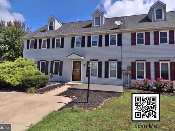 102 GARRETT CIRCLE , EPHRATA, PA 17522