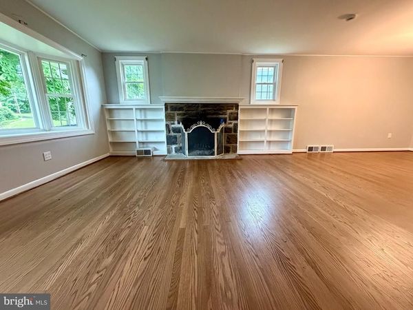 300 WINDING WAY , GLENSIDE, PA 19038
