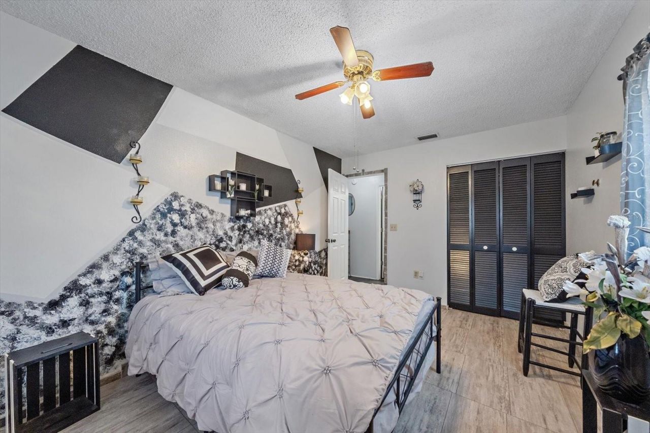 3419 29th Street Court E, Bradenton, FL 34208 Photo