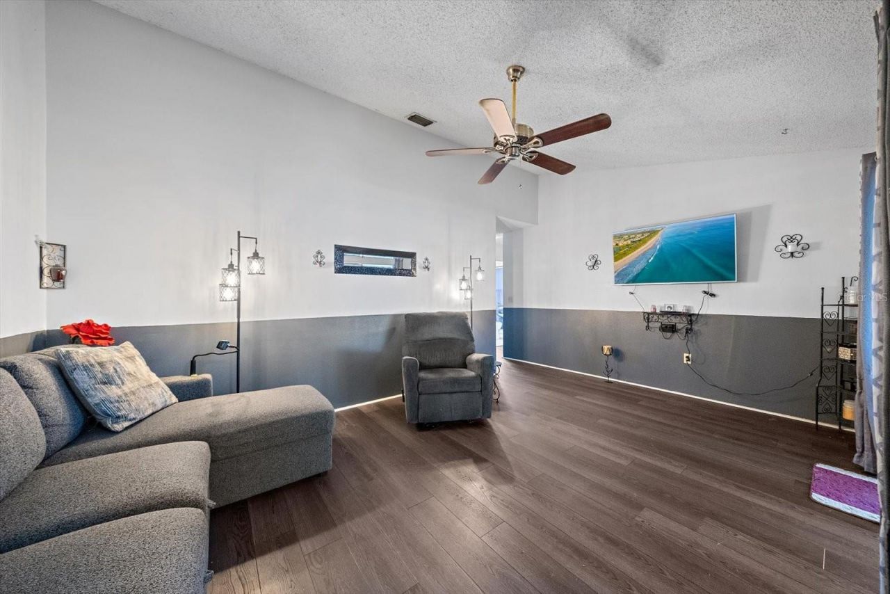 3419 29th Street Court E, Bradenton, FL 34208 Photo