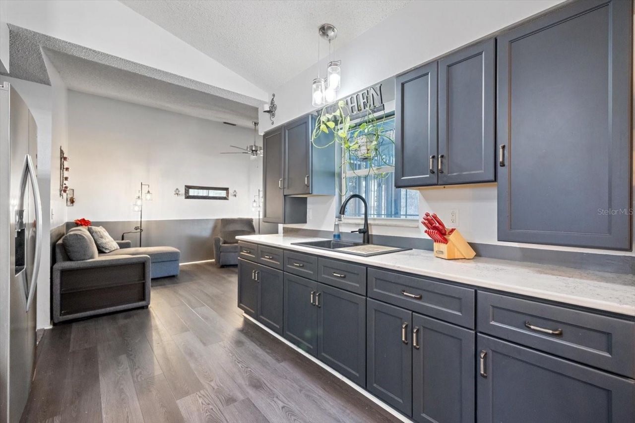 3419 29th Street Court E, Bradenton, FL 34208 Photo