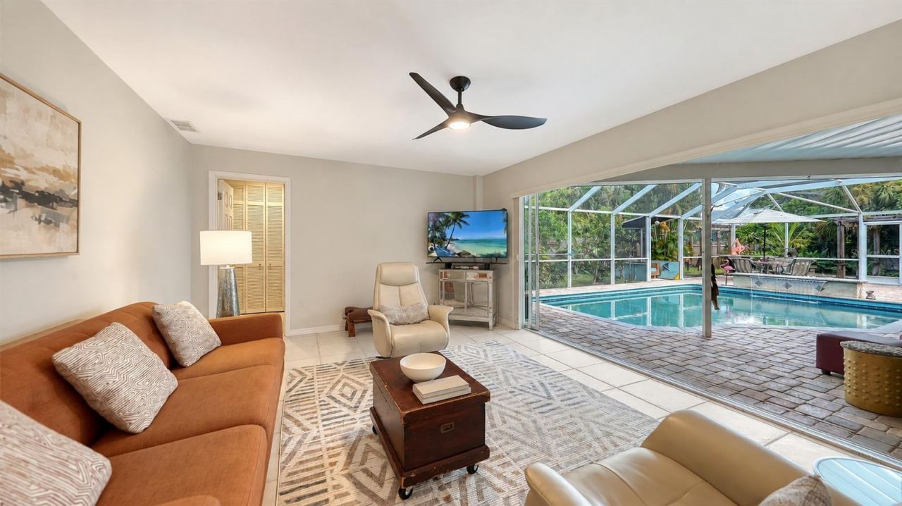 5211 Inverness Drive, Sarasota, FL 34243 Photo