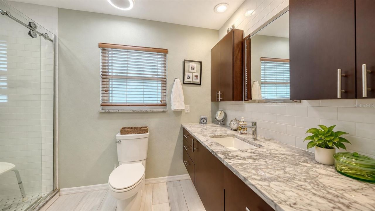 5211 Inverness Drive, Sarasota, FL 34243 Photo