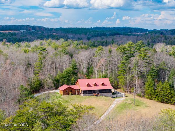 180 McJunkin Rd, Tellico Plains, TN 37385