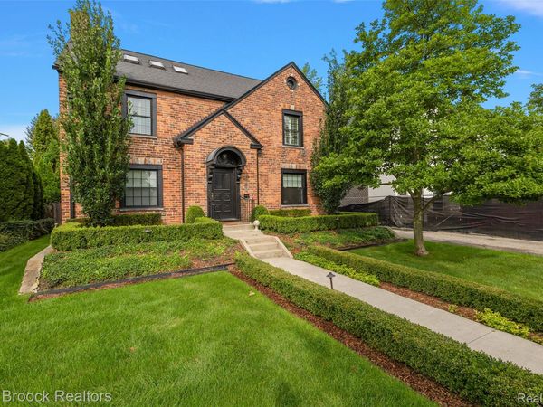 788 Pierce Street, Birmingham, Mi 48009