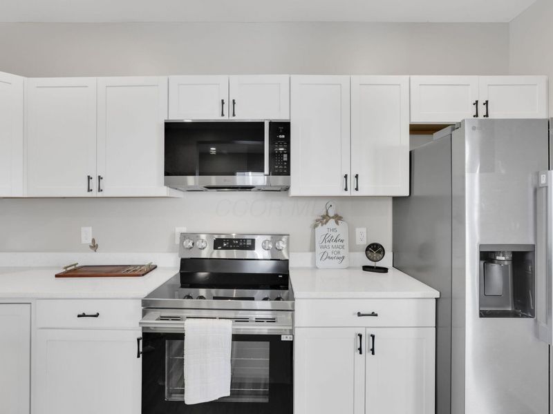 632 E 2nd Avenue, Columbus, OH 43201 Photo 22