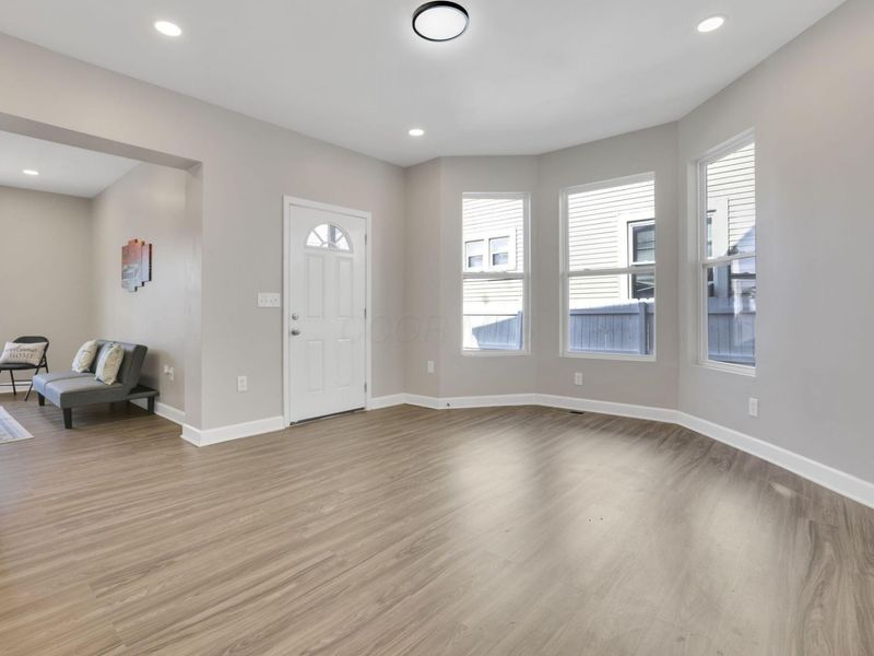 632 E 2nd Avenue, Columbus, OH 43201 Photo 23