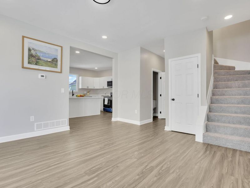 632 E 2nd Avenue, Columbus, OH 43201 Photo 24